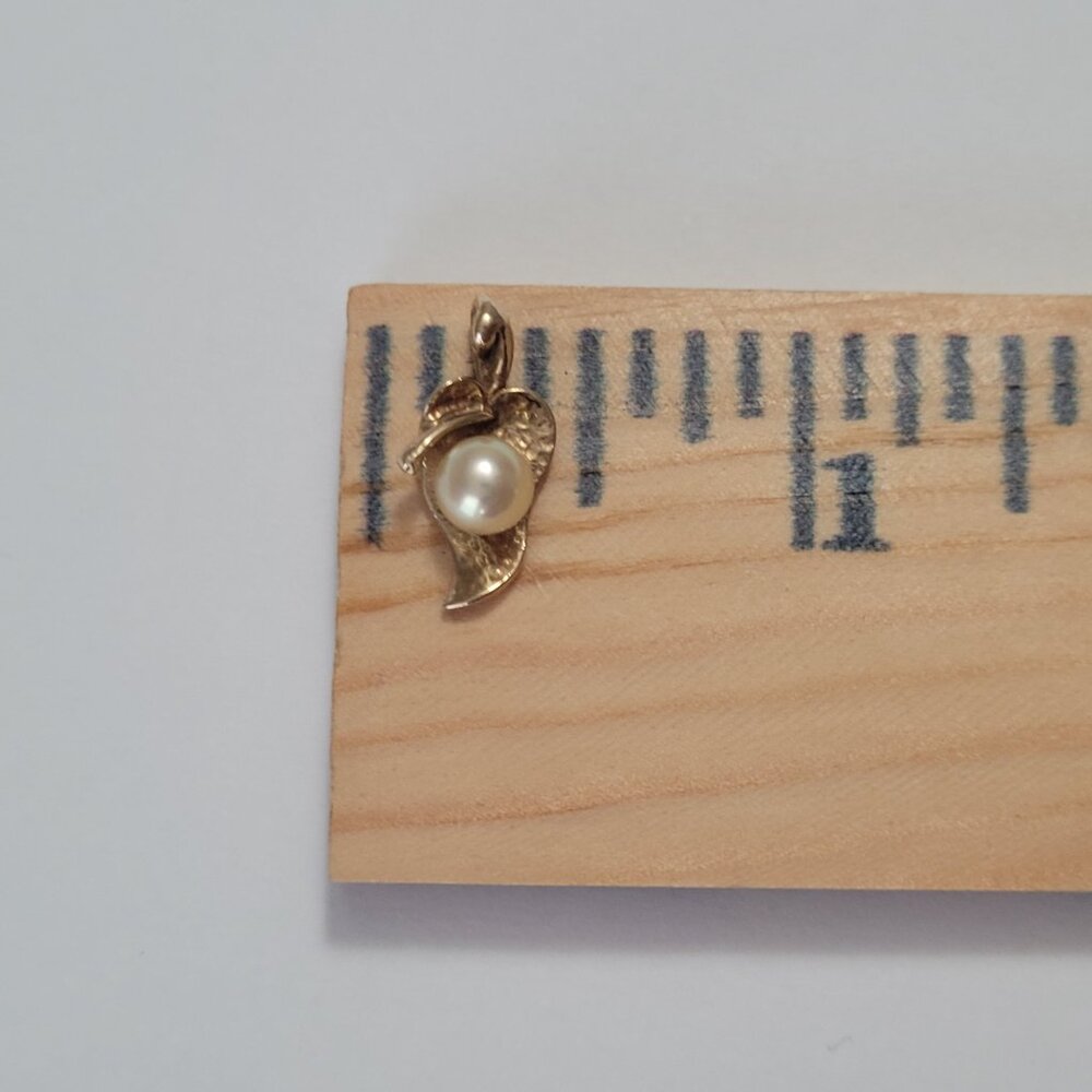 10k Gold Pearl Pea Pod Leaf Pendant by Crater June Birthstone - Picture 12 of 15